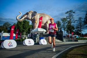 BIB: 
                            <button type="button" onclick="openModal(26541619)" class="btn btn-primary btn-sm float-right btn-popup" data-toggle="modal" data-target=".modal-high-quality">
                        <i class="fas fa-shopping-cart"></i> Add to Cart
                    </button>
                                            <button type="button" onclick="isThisMe(26541619, true)" class="btn btn-success btn-sm float-right btn-popup btn-isme hidden" data-toggle="tooltip" data-placement="bottom" title="นี่คือรูปของคุณใช่ไหม คลิกที่นี่เพื่อเอาเข้าอัลบั้ม">
                        <i class="fas fa-plus"></i> Add to album
                    </button>
                    <button type="button" onclick="isThisMe(26541619, false)" class="btn btn-warning btn-sm float-right btn-popup btn-isnotme hidden">
                        <i class="fas fa-ban"></i> Remove from album
                    </button>